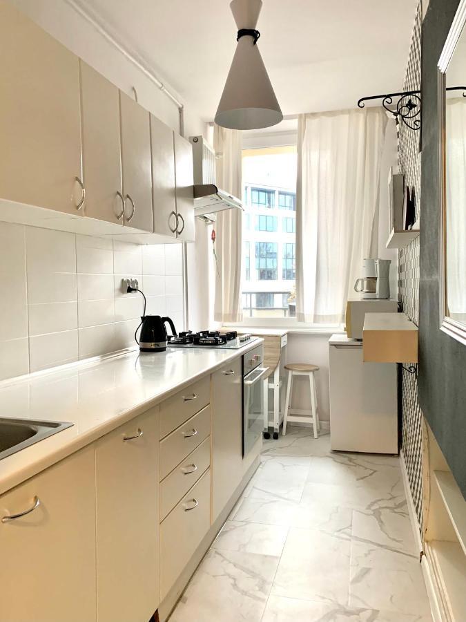 Perfect Location Two Bedrooms With Balkony Warsaw Ngoại thất bức ảnh
