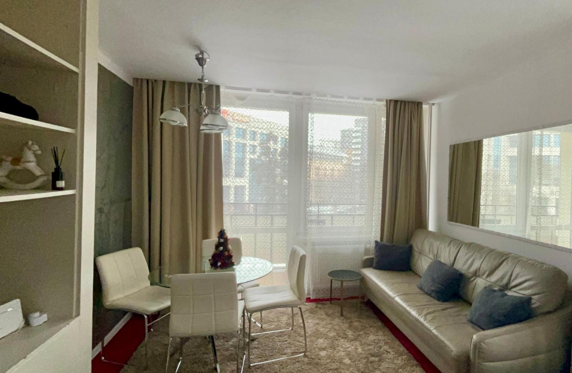 Perfect Location Two Bedrooms With Balkony Warsaw Ngoại thất bức ảnh