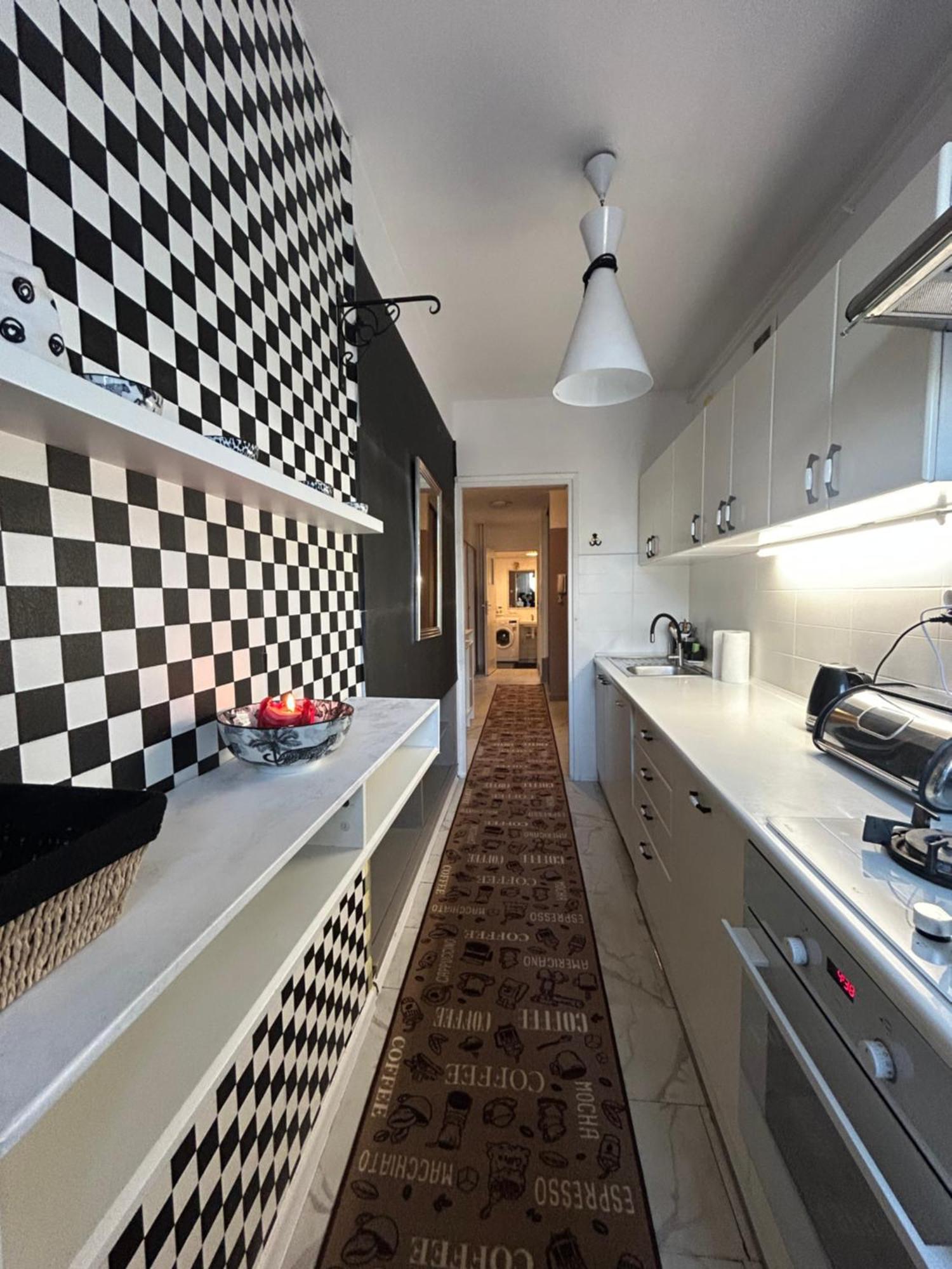 Perfect Location Two Bedrooms With Balkony Warsaw Ngoại thất bức ảnh